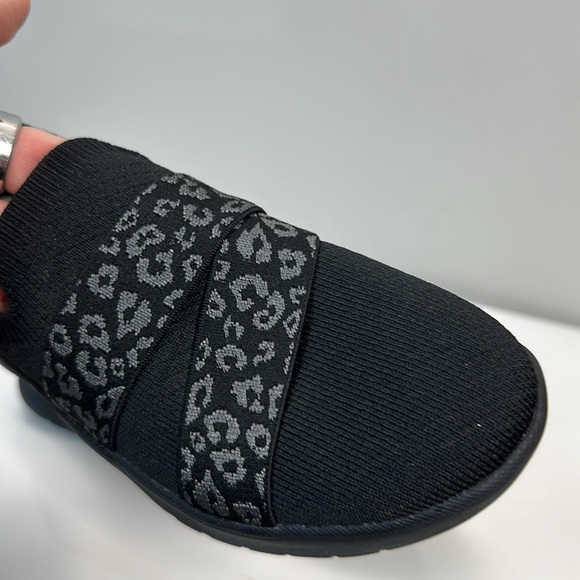 Clarks Cloudsteppers Adella Stride Black Leopard Print Loafers Size 7 - Picture 15 of 15